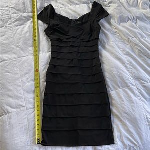 LBD size 0 White House Black Market